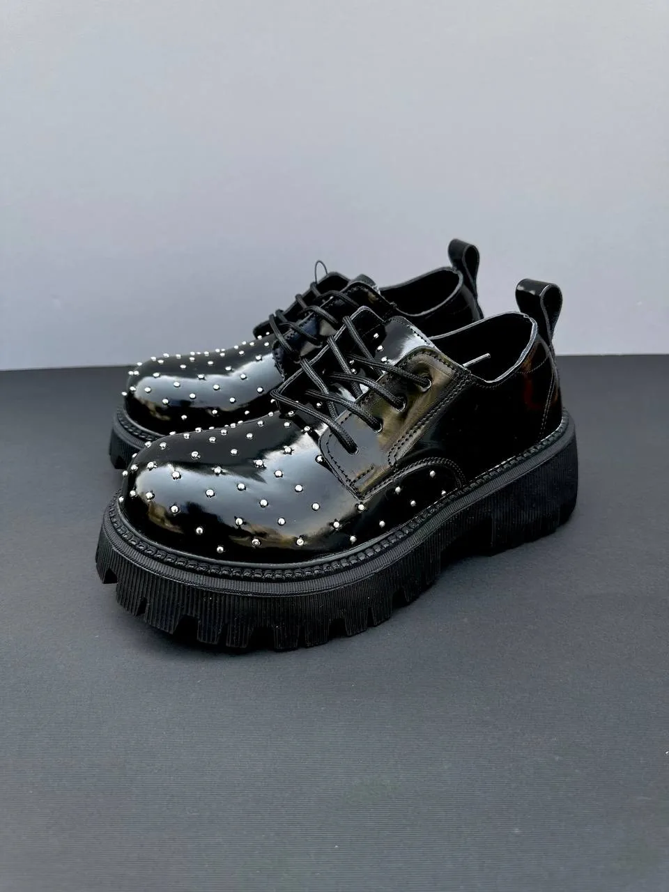 کفش لوفر مردانه‌ BALENCIAGA مشکی براق وارداتی نگین دار